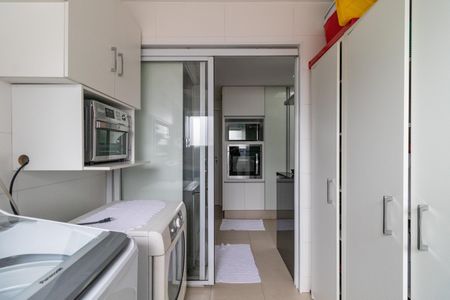 Apartamento à venda com 134m², 2 quartos e 2 vagas Apartamento à venda com 134m², 2 quartos e 2 vagasÁrea de Serviço