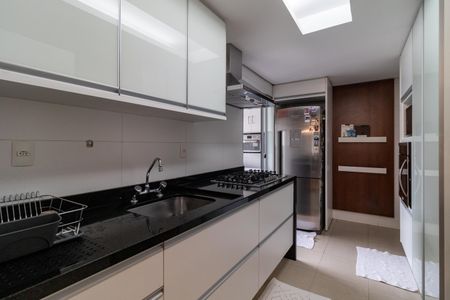 Apartamento à venda com 134m², 2 quartos e 2 vagas Apartamento à venda com 134m², 2 quartos e 2 vagasCozinha