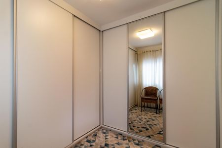 Apartamento à venda com 134m², 2 quartos e 2 vagas Apartamento à venda com 134m², 2 quartos e 2 vagasCloset da suíte 1