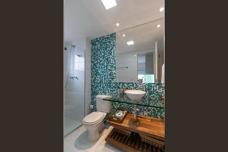 Apartamento à venda com 134m², 2 quartos e 2 vagas Apartamento à venda com 134m², 2 quartos e 2 vagasBanheiro da Suíte 2