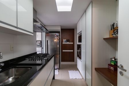 Apartamento à venda com 134m², 2 quartos e 2 vagas Apartamento à venda com 134m², 2 quartos e 2 vagasCozinha