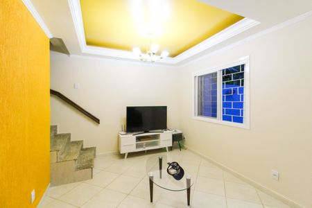 Sala de casa à venda com 4 quartos, 300m² em Harmonia, Canoas