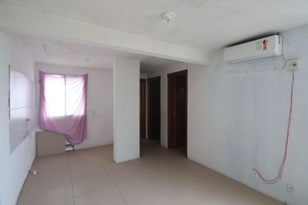 Sala de apartamento à venda com 2 quartos, 43m² em Rio Branco, Canoas