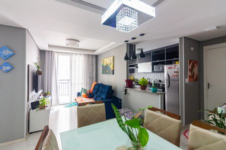 Sala  de apartamento à venda com 2 quartos, 51m² em Padroeira, Osasco