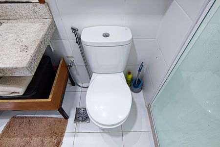 banheiro suite de kitnet/studio para alugar com 1 quarto, 30m² em Barra Olímpica, Rio de Janeiro