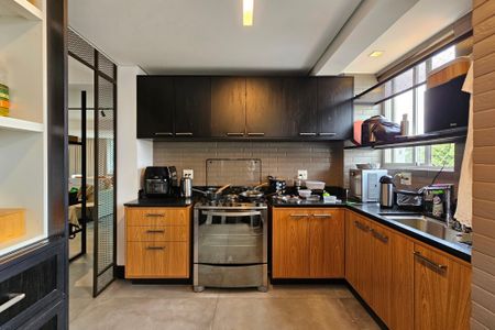 Apartamento à venda com 106m², 2 quartos e 2 vagasCozinha e Área de Serviço