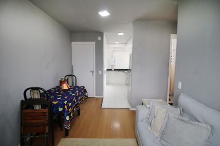 Sala de apartamento para alugar com 2 quartos, 508m² em Cordovil, Rio de Janeiro