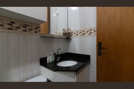 Casa de condomínio à venda com 67m², 2 quartos e 2 vagas