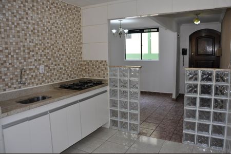 Apartamento à venda com 48m², 2 quartos e 1 vaga Apartamento à venda com 48m², 2 quartos e 1 vagaDetalhe - Cozinha Americana