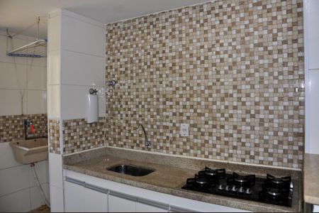 Apartamento à venda com 48m², 2 quartos e 1 vaga Apartamento à venda com 48m², 2 quartos e 1 vagaDetalhe - Cozinha Americana