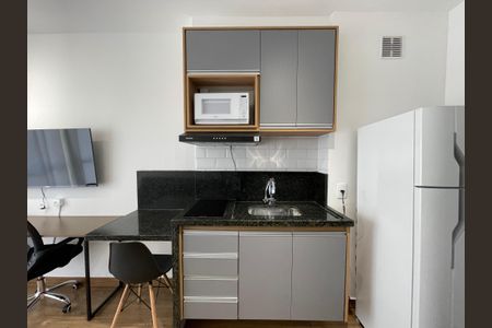 Apartamento para alugar com 24m², 1 quarto e sem vaga Apartamento para alugar com 24m², 1 quarto e sem vagaCozinha e Área de Serviço