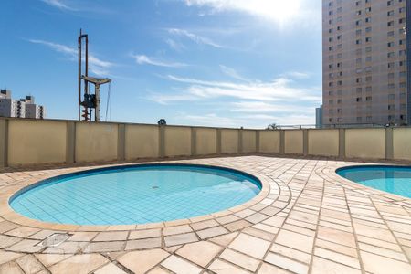 Apartamento à venda com 67m², 2 quartos e 1 vaga Apartamento à venda com 67m², 2 quartos e 1 vagaArea Comum - Piscina