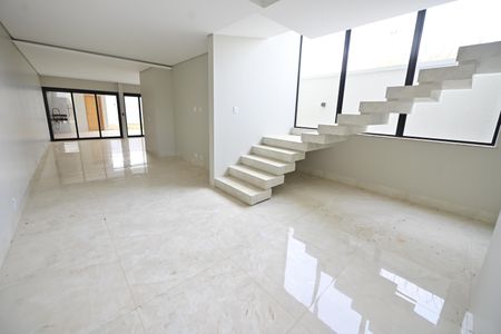 Casa para alugar com 3 quartos, 280m² em Setor Faicalville, Goiânia