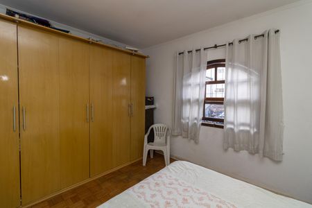Quarto 1 de casa para alugar com 2 quartos, 95m² em Parque Vitoria, São Paulo
