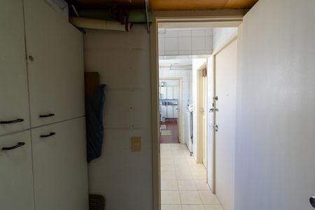 Apartamento à venda com 112m², 3 quartos e 1 vaga Apartamento à venda com 112m², 3 quartos e 1 vagaQuarto de Serviço