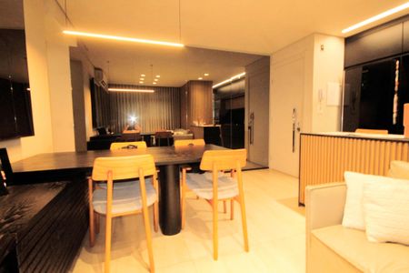 sala de apartamento à venda com 2 quartos, 65m² em Carmo, Belo Horizonte