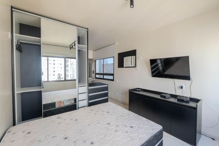 Studio à venda com 77m², 1 quarto e sem vaga Studio à venda com 77m², 1 quarto e sem vagaStudio