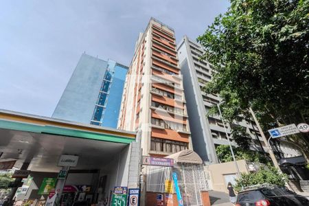 Studio à venda com 77m², 1 quarto e sem vaga Studio à venda com 77m², 1 quarto e sem vagaFachada