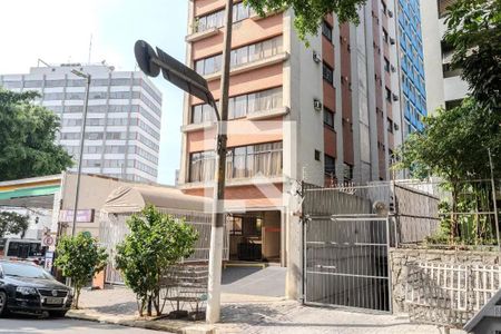 Studio à venda com 77m², 1 quarto e sem vaga Studio à venda com 77m², 1 quarto e sem vagaFachada