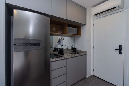 Cozinha de kitnet/studio para alugar com 0 quarto, 22m² em Vila Mariana, São Paulo
