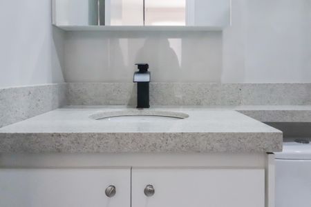 Apartamento para alugar com 27m², 1 quarto e sem vaga Apartamento para alugar com 27m², 1 quarto e sem vagaBanheiro da Suíte