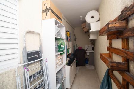 Casa de condomínio à venda com 50m², 2 quartos e sem vagaÁrea de Serviço