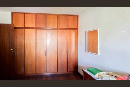 Casa à venda com 360m², 4 quartos e 4 vagasQuarto 3