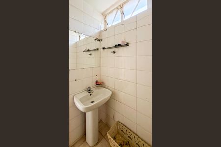 Casa à venda com 360m², 4 quartos e 4 vagasLavabo