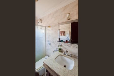 Casa à venda com 360m², 4 quartos e 4 vagasBanheiro 3