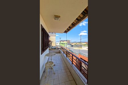 Casa à venda com 360m², 4 quartos e 4 vagasVaranda 2