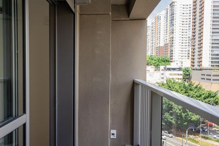 Varanda da Suíte 1 de apartamento para alugar com 2 quartos, 76m² em Perdizes, São Paulo
