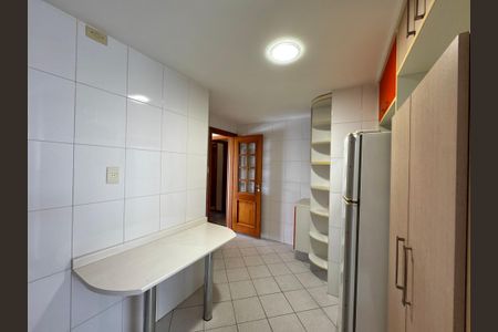 Apartamento à venda com 141m², 4 quartos e 3 vagasCozinha e Área de Serviço