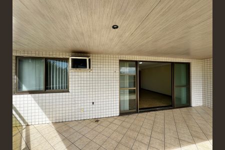 Varanda de apartamento à venda com 4 quartos, 141m² em Recreio dos Bandeirantes, Rio de Janeiro