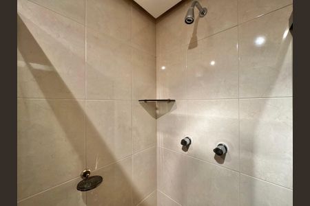 Apartamento à venda com 141m², 4 quartos e 3 vagasSuíte - Banheiro