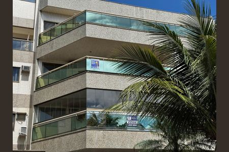 Apartamento à venda com 141m², 4 quartos e 3 vagasPlaquinha Quinto Andar