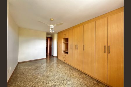 Apartamento à venda com 141m², 4 quartos e 3 vagasSuíte