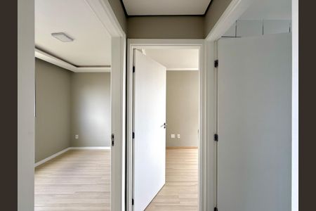 Apartamento à venda com 38m², 2 quartos e 1 vagaCorredor Quartos 