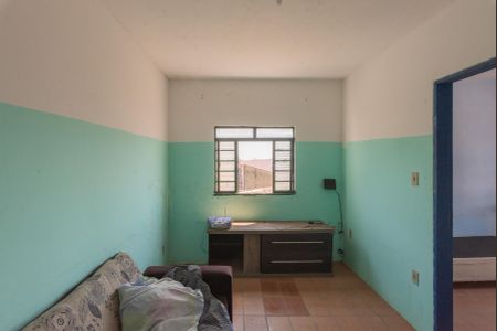 Casa à venda com 300m², 2 quartos e sem vagaSala