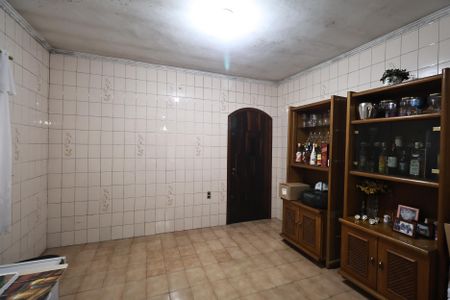 Casa à venda com 180m², 3 quartos e 2 vagasCozinha