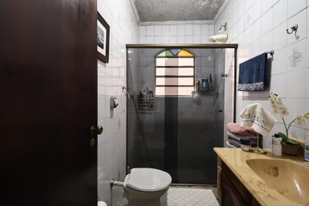 Casa à venda com 180m², 3 quartos e 2 vagasBanheiro da Suíte