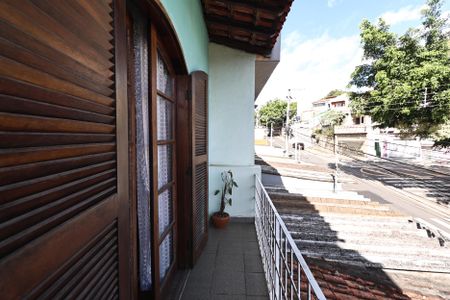 Casa à venda com 180m², 3 quartos e 2 vagasSacada