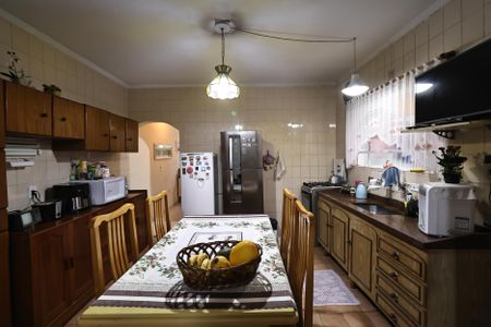 Casa à venda com 180m², 3 quartos e 2 vagasCozinha