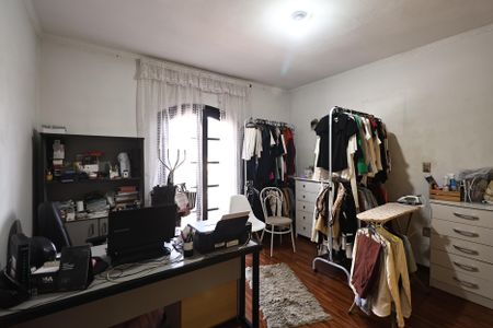 Casa à venda com 180m², 3 quartos e 2 vagasSuite