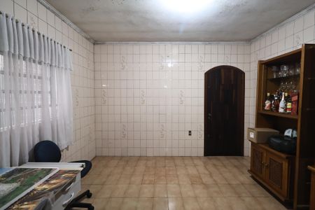 Casa à venda com 180m², 3 quartos e 2 vagasCozinha