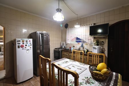 Casa à venda com 180m², 3 quartos e 2 vagasCozinha