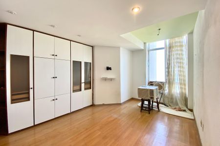 Apartamento à venda com 115m², 2 quartos e 1 vaga Apartamento à venda com 115m², 2 quartos e 1 vagaSuite 1