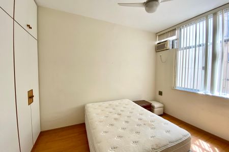 Apartamento à venda com 115m², 2 quartos e 1 vaga Apartamento à venda com 115m², 2 quartos e 1 vagaSuite 2