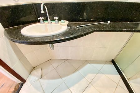 Apartamento à venda com 115m², 2 quartos e 1 vaga Apartamento à venda com 115m², 2 quartos e 1 vagaSuite 1