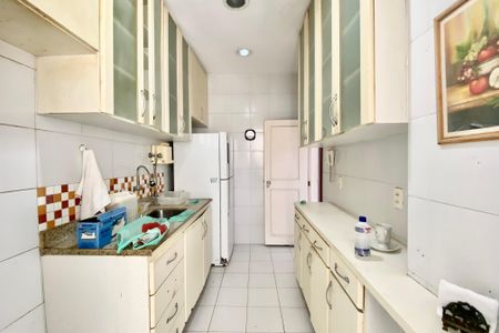 Apartamento à venda com 115m², 2 quartos e 1 vaga Apartamento à venda com 115m², 2 quartos e 1 vagaCozinha