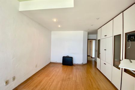 Apartamento à venda com 115m², 2 quartos e 1 vaga Apartamento à venda com 115m², 2 quartos e 1 vagaSuite 1
